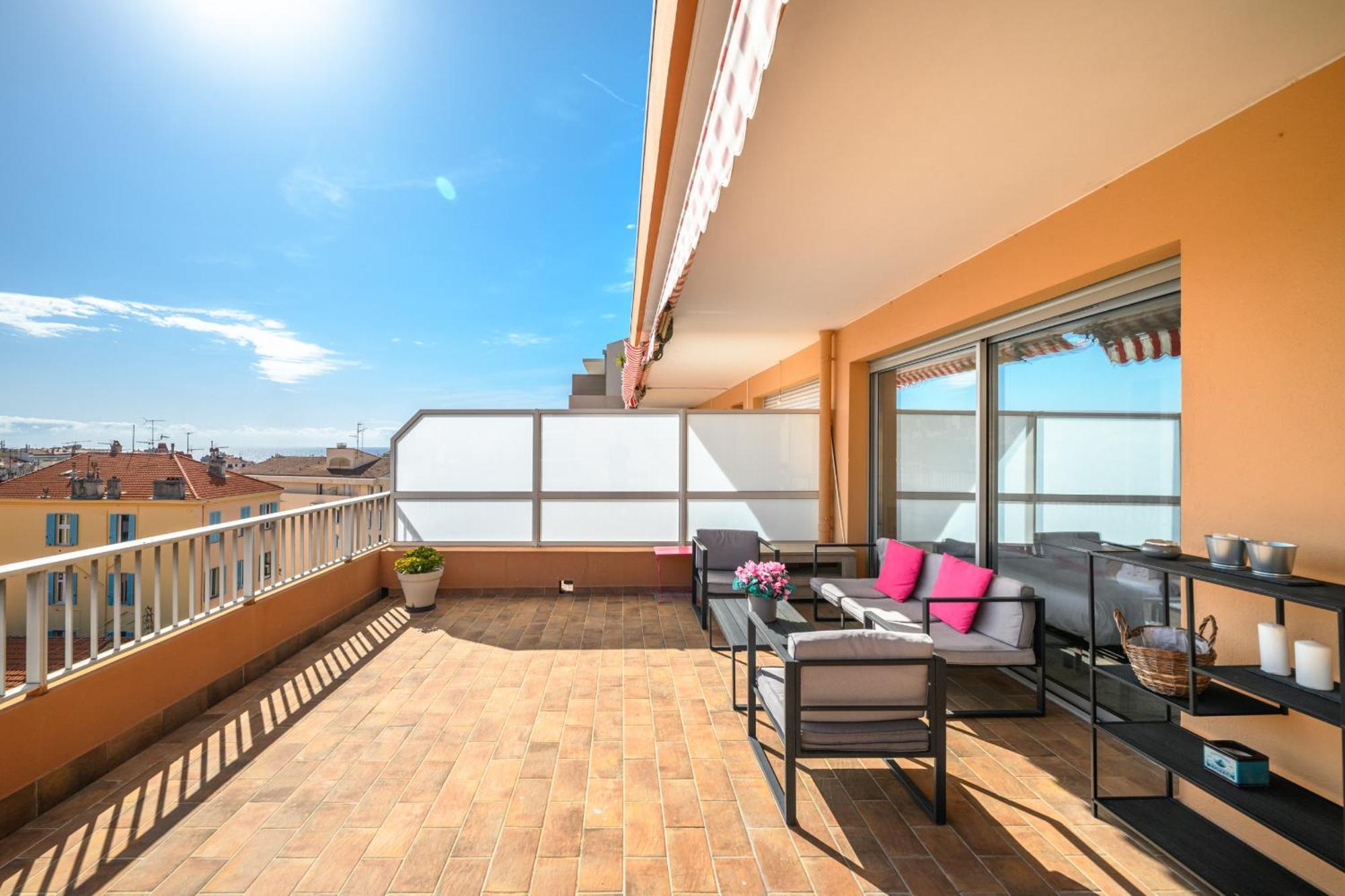'L'Alicante Proche' Gare, Terrasse, Vue Mer Menton Exteriör bild