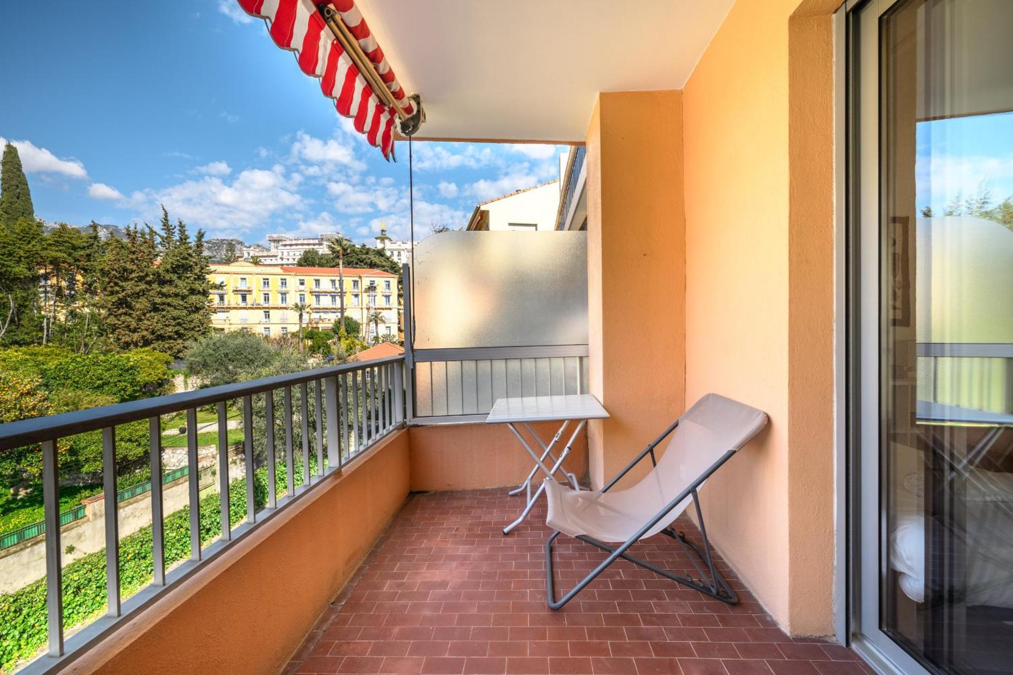 'L'Alicante Proche' Gare, Terrasse, Vue Mer Menton Exteriör bild